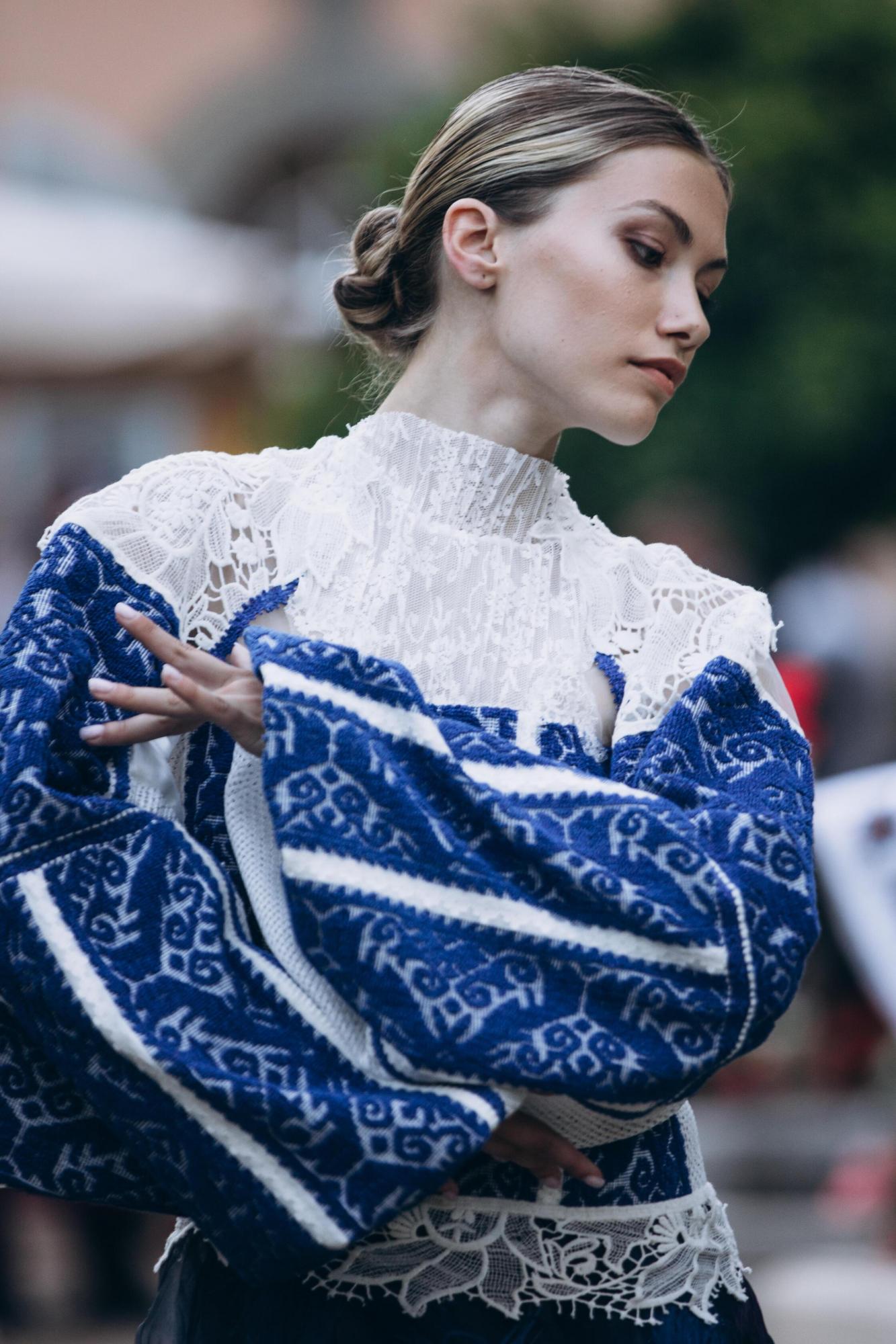 Українки у "вишиванках третього тисячоліття" вразили Європу: красиві фото